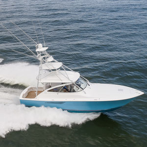 Express-Cruiser / Innenborder