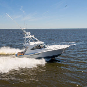 Express-Cruiser / Innenborder