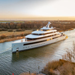 Fahrten-Megayacht