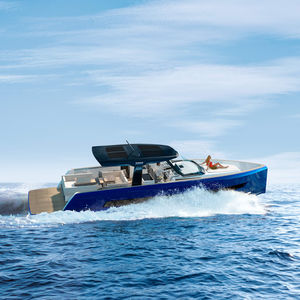 Express Cruiser / Innenborder