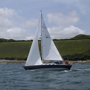 Segelboot für Fahrten- und Regattasegeln
