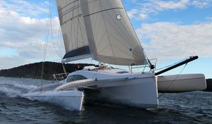 Trimaran / Cruiser-Racer / mit offenem Heck / 2 Kabinen