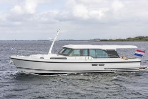 Express-Cruiser / Innenborder