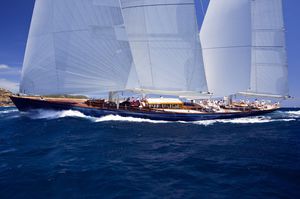 traditionelle Segel-Superyacht