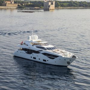 Sport-Superyacht