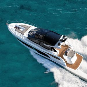 Fahrten-Motoryacht