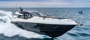 Fahrten-Motoryacht