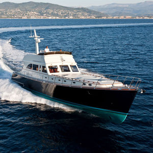 traditionelle Motoryacht