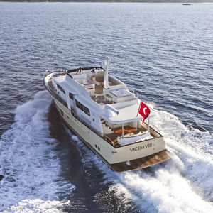 Motoryacht für Kreuzfahrten
