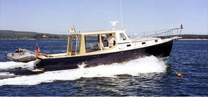Express-Cruiser / Innenborder 1