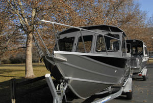 Cruiser-Fischerboot / Außenbord / max. 9 Personen