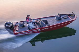 Bass-Boat / Außenborder