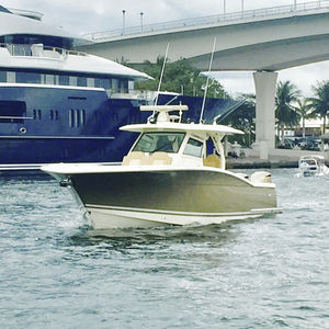 Außenbord-Konsolenboot / Diesel / dreimotorig / Open
