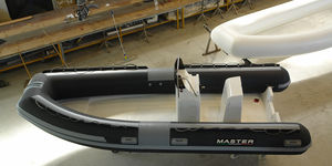 Taucherbasisboot