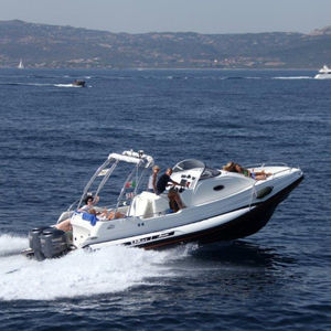 Außenborder-Schlauchboot 1