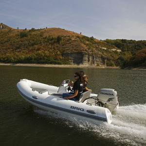 Außenborder-Schlauchboot