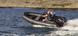 Außenborder-Schlauchboot 1