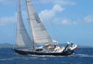 Segel-Yacht / Fahrten / Decksalon