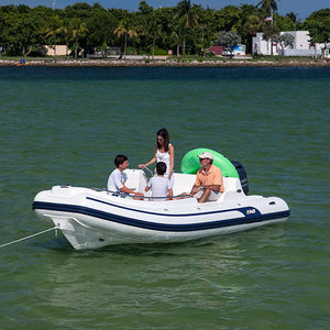 Außenborder-Schlauchboot