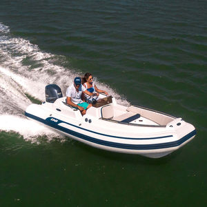 Außenborder-Schlauchboot 1