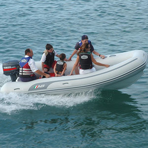 Außenborder-Schlauchboot