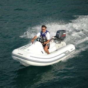Außenborder-Schlauchboot