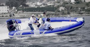 Außenborder-Schlauchboot