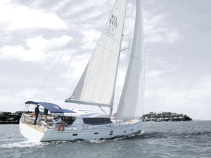 Segel-Yacht / Fahrten