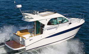 Cabin-Cruiser / Innenborder