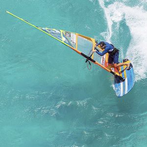 Slalom-Windsurfboard / Geschwindigkeit / Wettkampf
