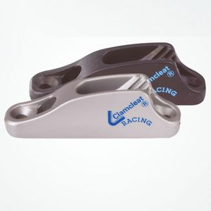 Klemme für Segelboot