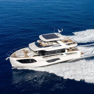 Motoryacht für Kreuzfahrten 1