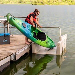 Zuwasserlassungssystem für Kajak