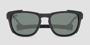 schwimmende Sonnenbrille