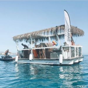Mehrrümpfer-Pontonboot 1