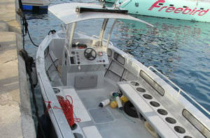 Taucherbasisboot
