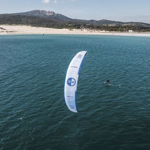 Kitesurf-Kite / C-shape