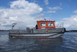 Festmacherboot Berufsschiff 1