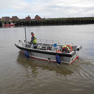 Festmacherboot Berufsschiff 1
