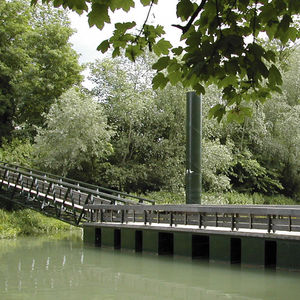 Gangway für Yachthäfen / schwimmend / mit Handlauf