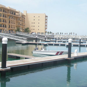schwimmender Ponton / Anker / für Yachthäfen / Aluminium