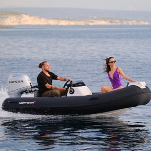 Außenborder-Schlauchboot