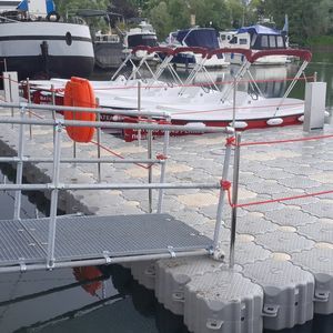 modulares Schwimmponton 1