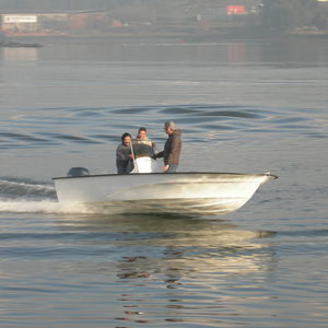 Außenborder-Konsolenboot