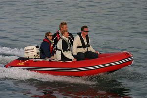 Außenborder-Schlauchboot 1