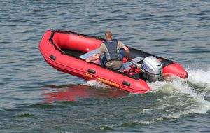 Außenborder-Schlauchboot 1