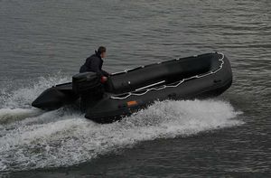 Außenborder-Schlauchboot 1