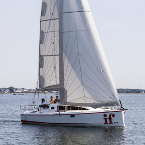 Einrümpfer / Cruiser-Racer / mit offenem Heck / 2 Kabinen