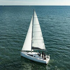 Segelboot für Kreuzfahrten