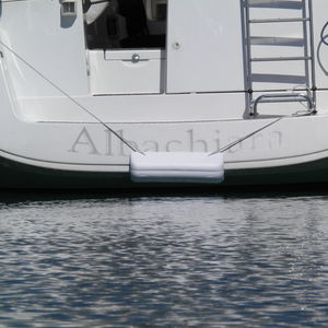 Fender für Boote